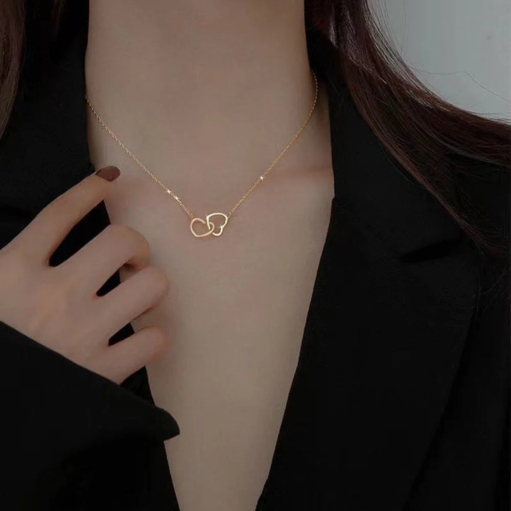Simple Metal Hollow Double Heart Necklace for Women Creative Connected Heart Silver Color Clavicle Chain Necklace Party Jewelry