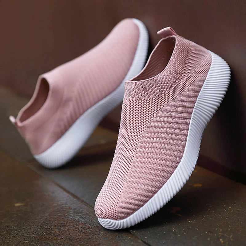 New Pink Women Shoes Soft Sneakers Lightweight And Comfortable Women Slip On Lazy Loafers Walking Shoes For Women Size 36-42