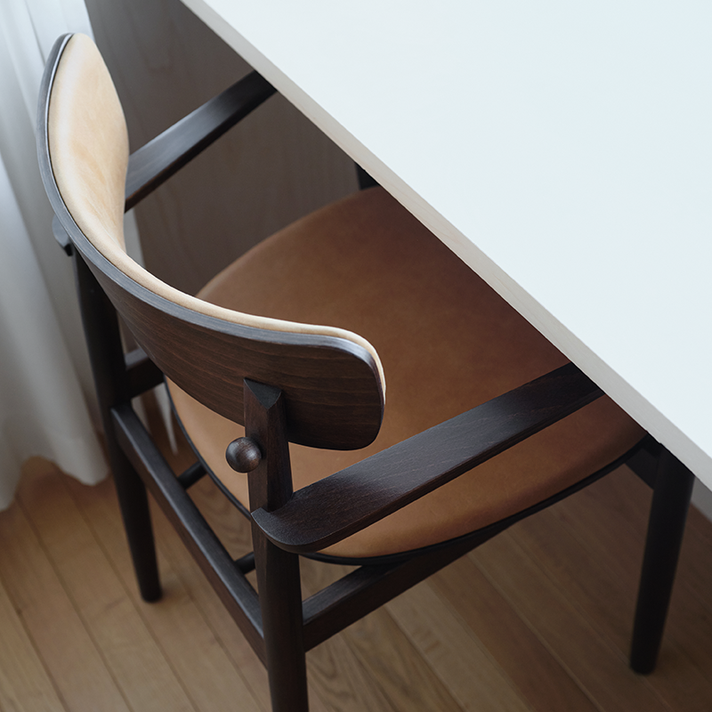 Ava armchair leather